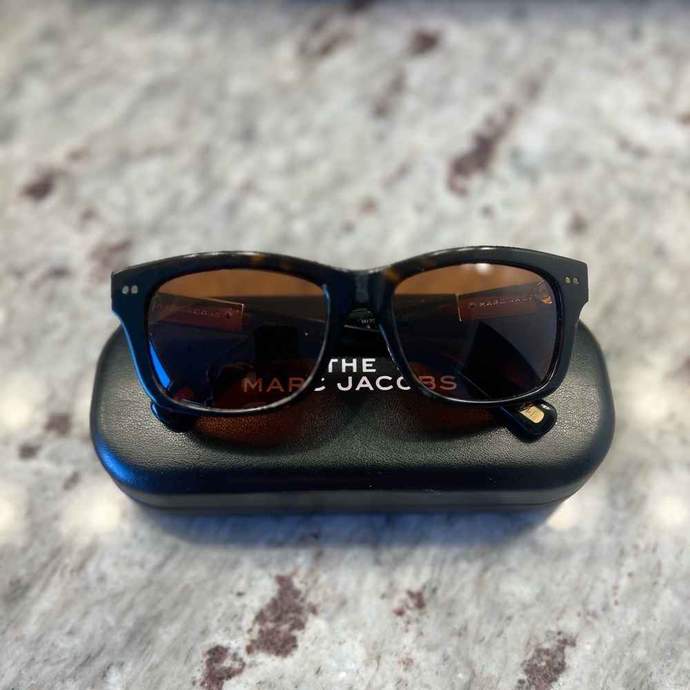 Marc Jacobs sunglasses